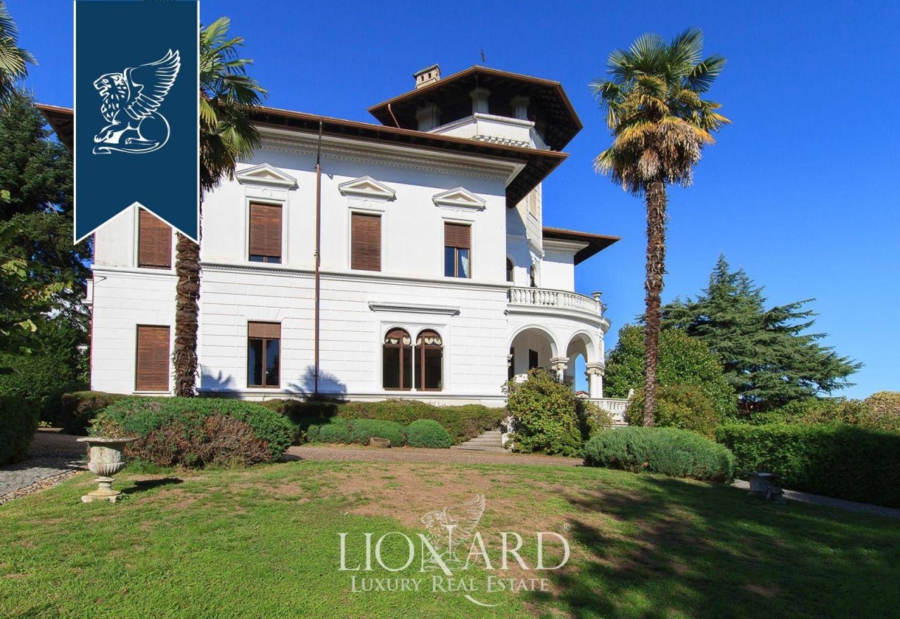 Villa à Biella, Italie, 1 100 m² - image 15