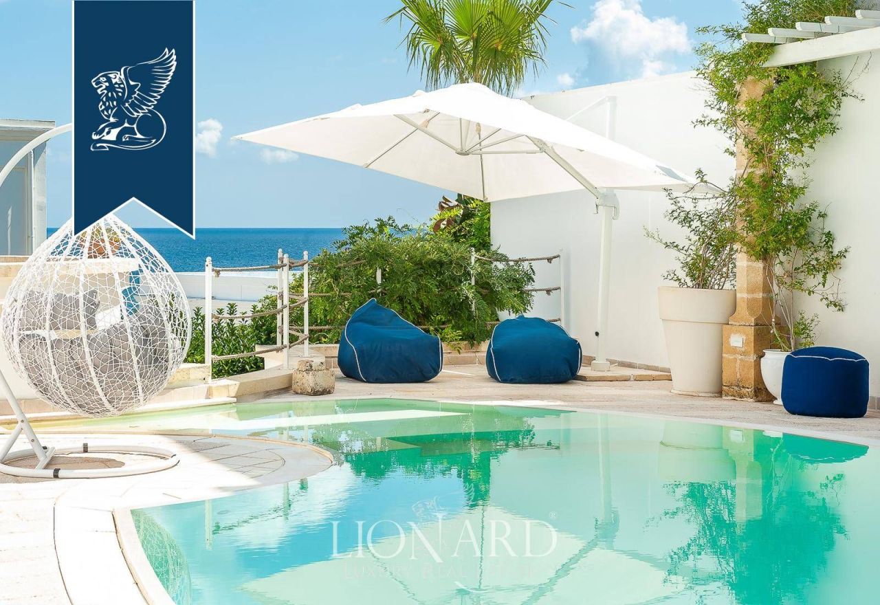 Villa en Lecce, Italia, 350 m² - imagen 14