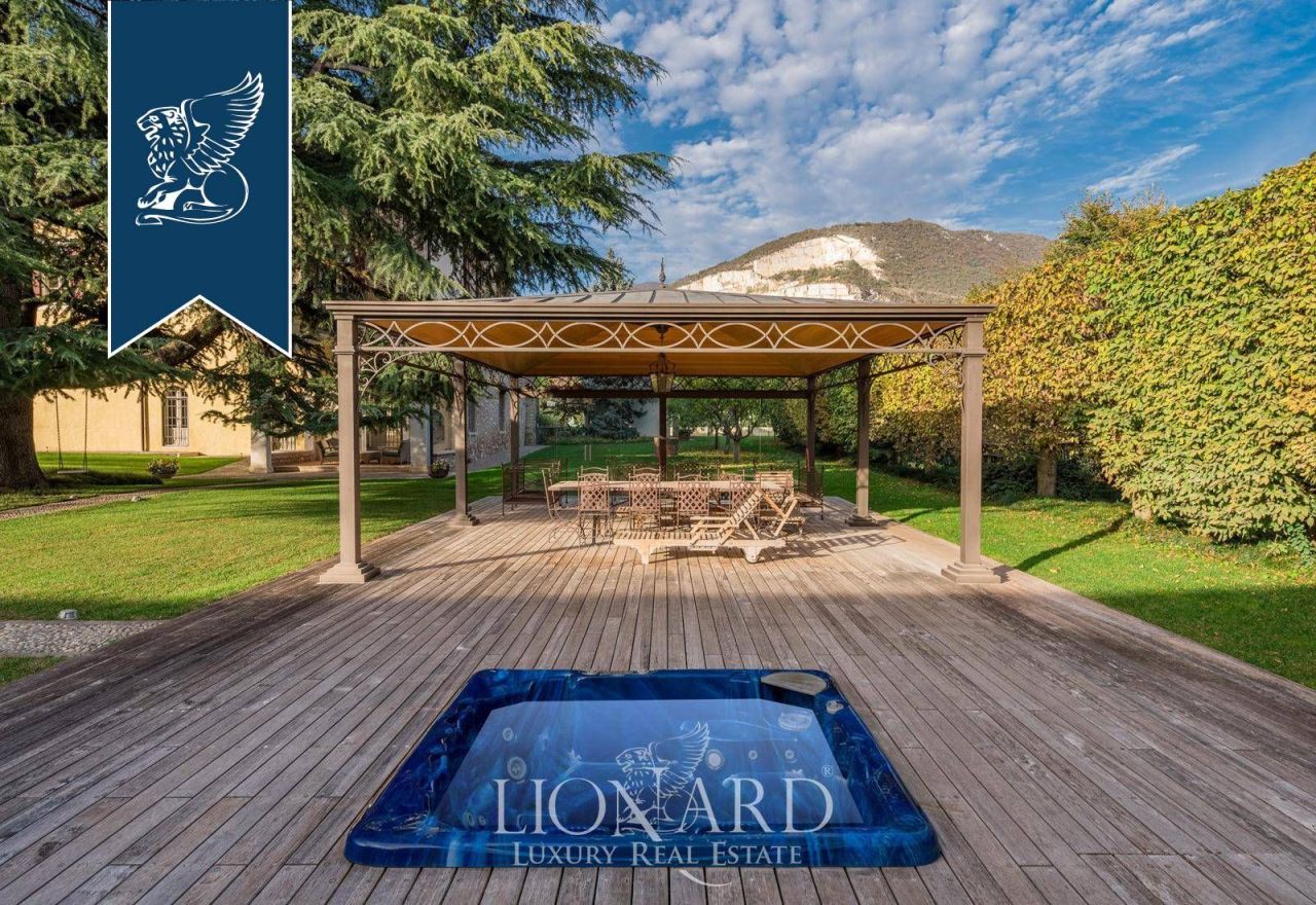 Casa a Brescia, Italia, 1 850 m² - foto 14