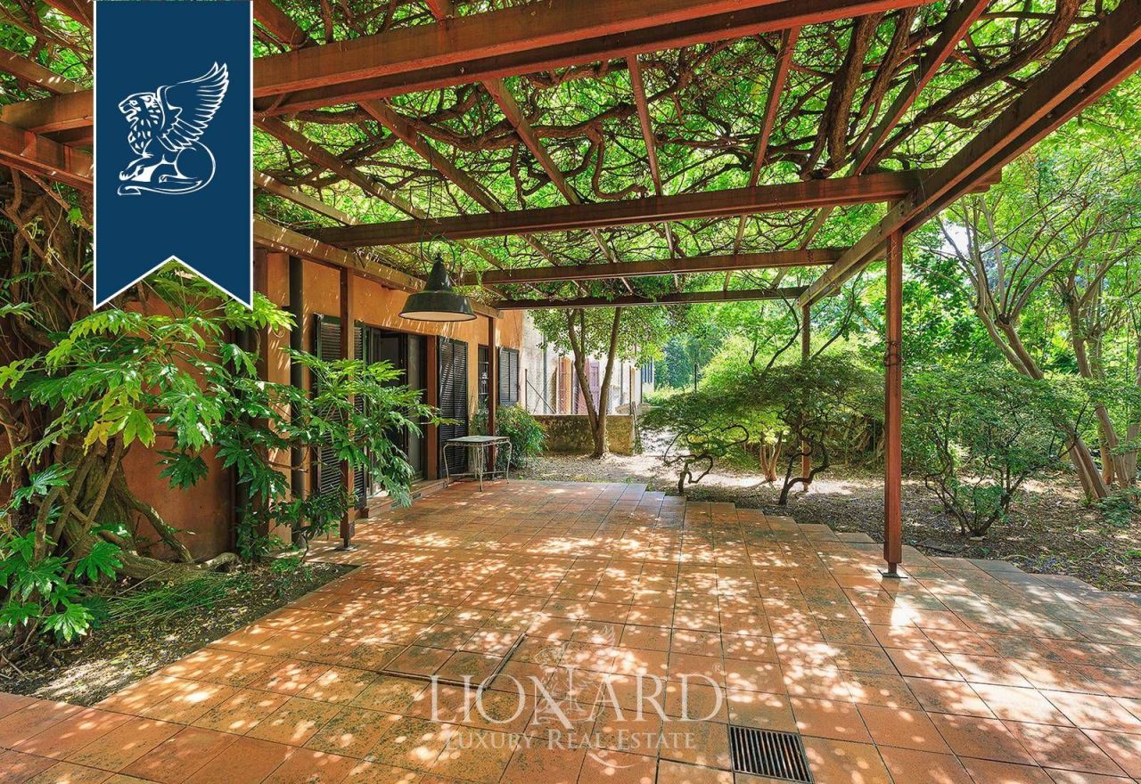 Villa a Varese, Italia, 622 m² - foto 15