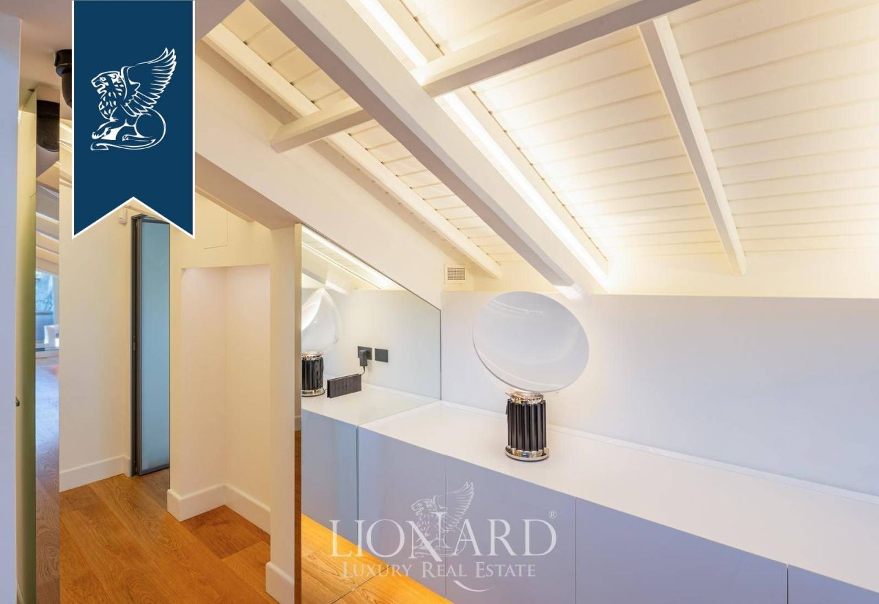 Apartment in Como, Italy, 239 m² - picture 16