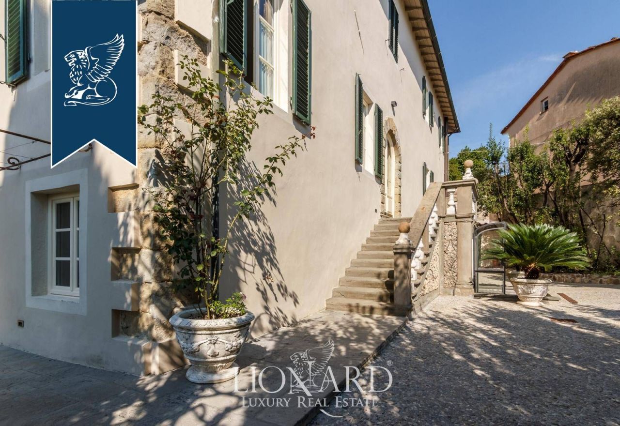 Villa in Lucca, Italy, 750 m² - picture 16