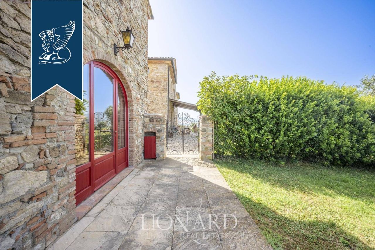 Farm in Montecatini Val di Cecina, Italy, 1 000 m² - picture 16