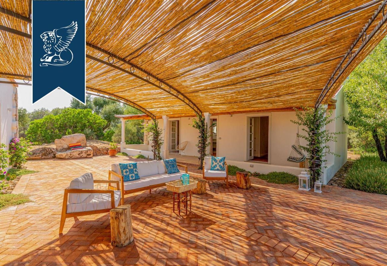 Villa a Olbia, Italia, 280 m² - foto 16