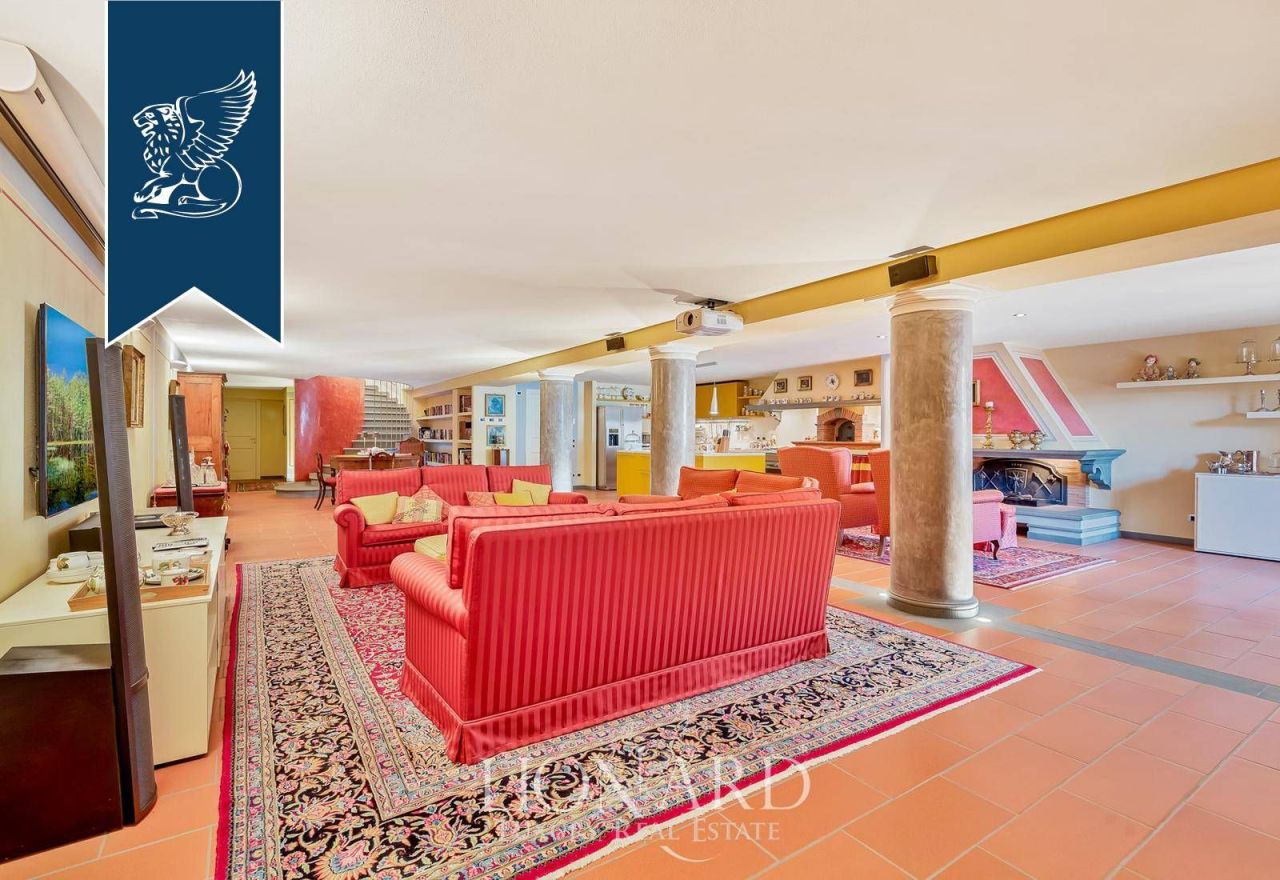 Villa à Capannori, Italie, 600 m² - image 16