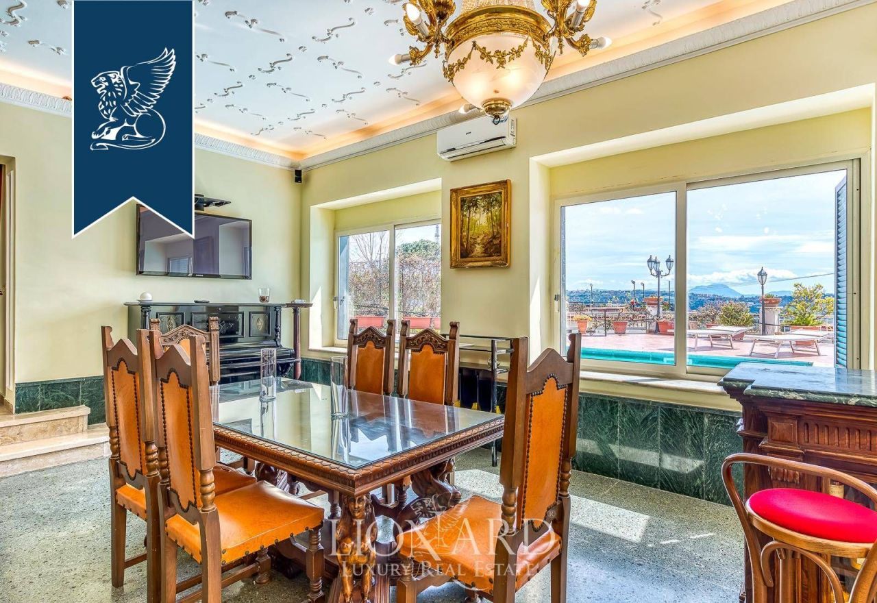 Villa a Napoli, Italia, 350 m² - foto 16