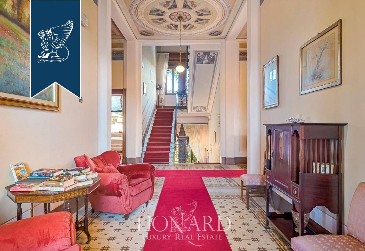 Hotel in Barga, Italy, 1 100 m² - picture 16