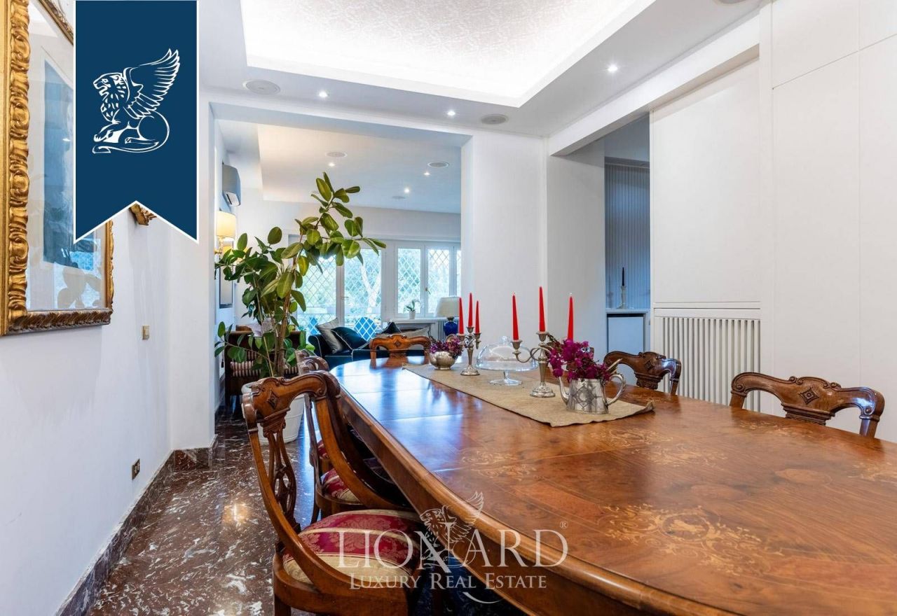 Villa in Rome, Italy, 330 m² - picture 16