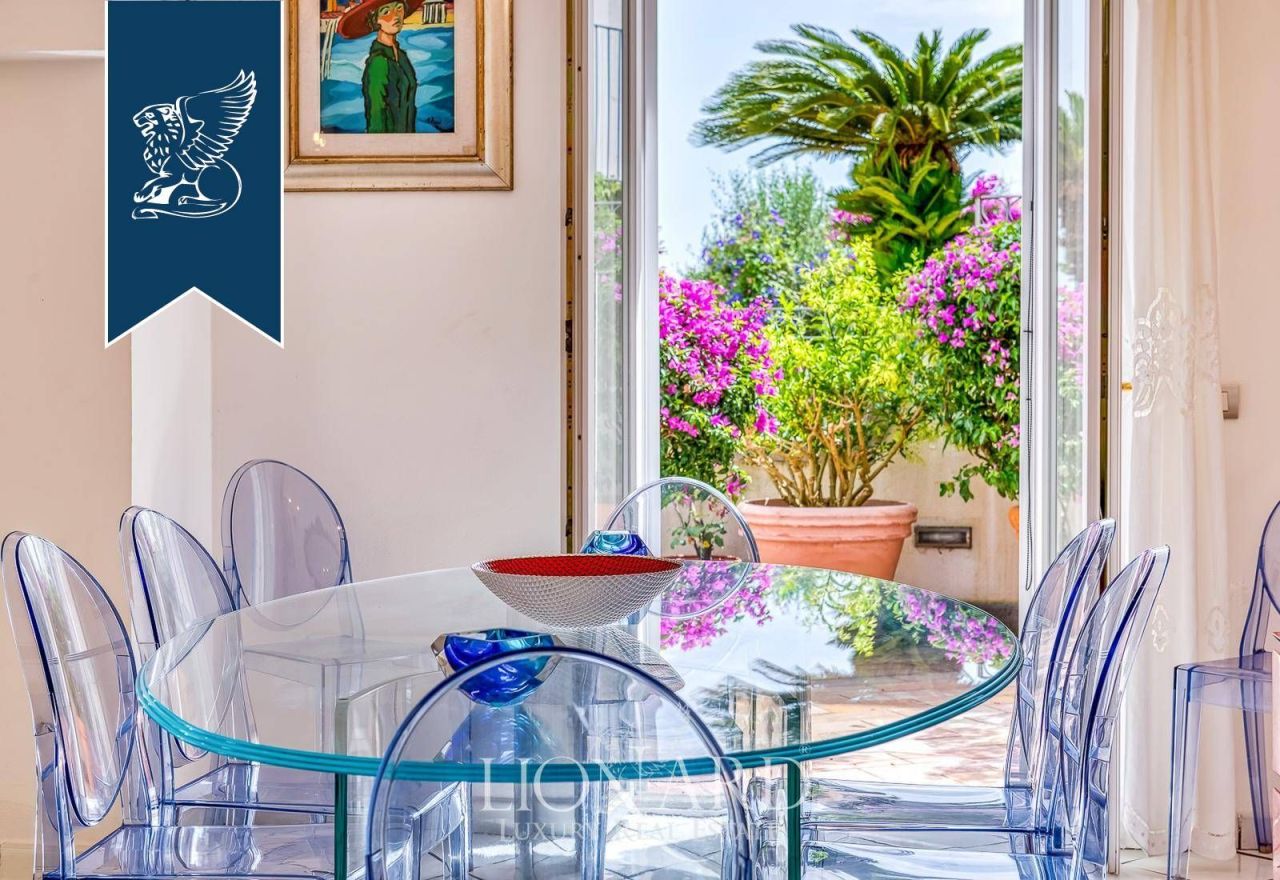 Villa in Naples, Italy, 270 m² - picture 16