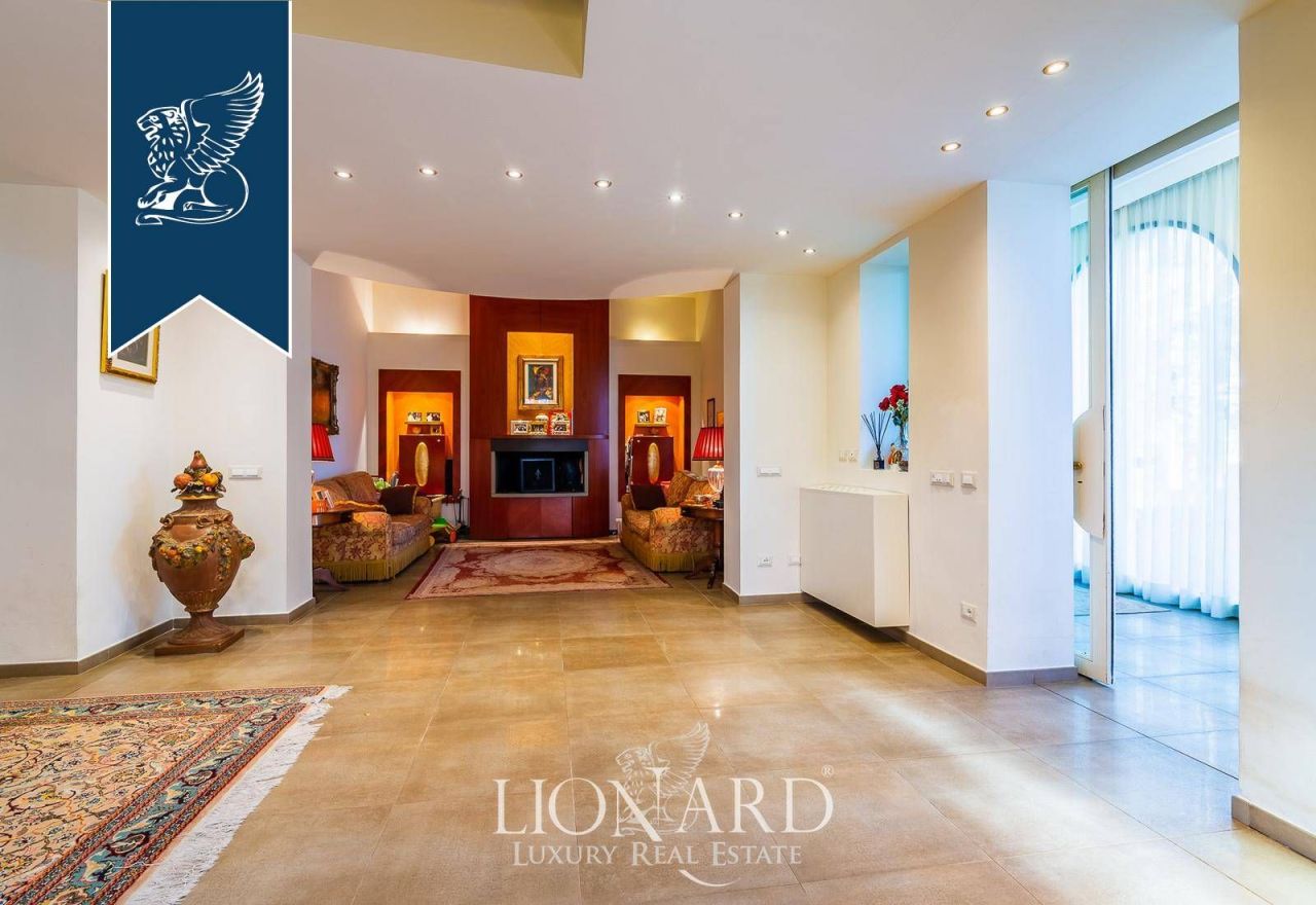 Villa in Florence, Italy, 420 m² - picture 16