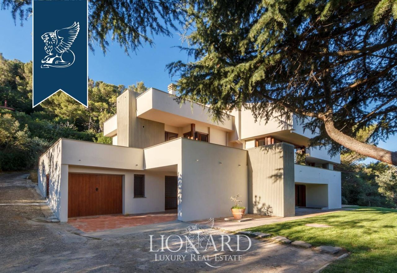 Villa in Livorno, Italy, 500 m² - picture 16