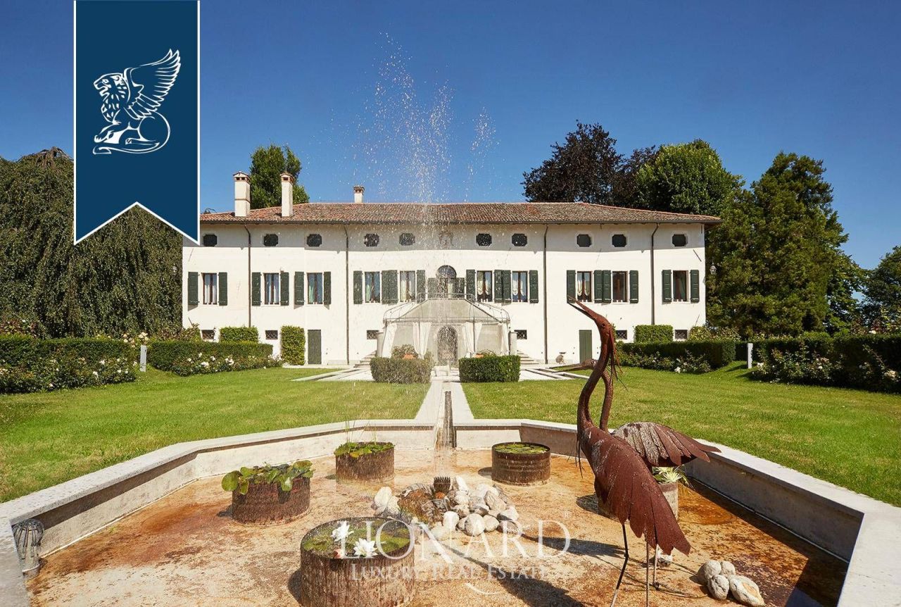 Villa in Pordenone, Italien, 6 600 m² - Foto 16