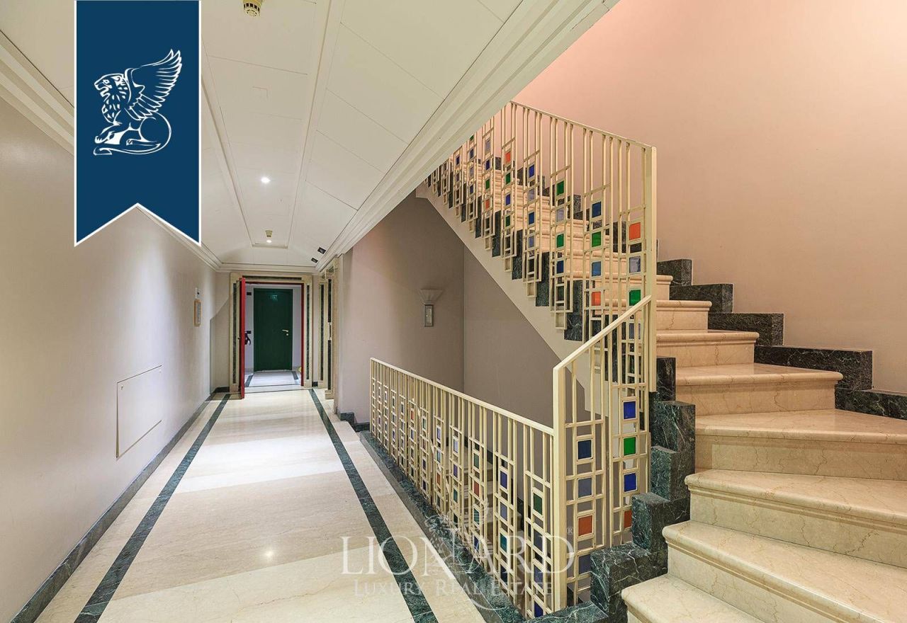 House in Brescia, Italy, 3 230 m² - picture 16