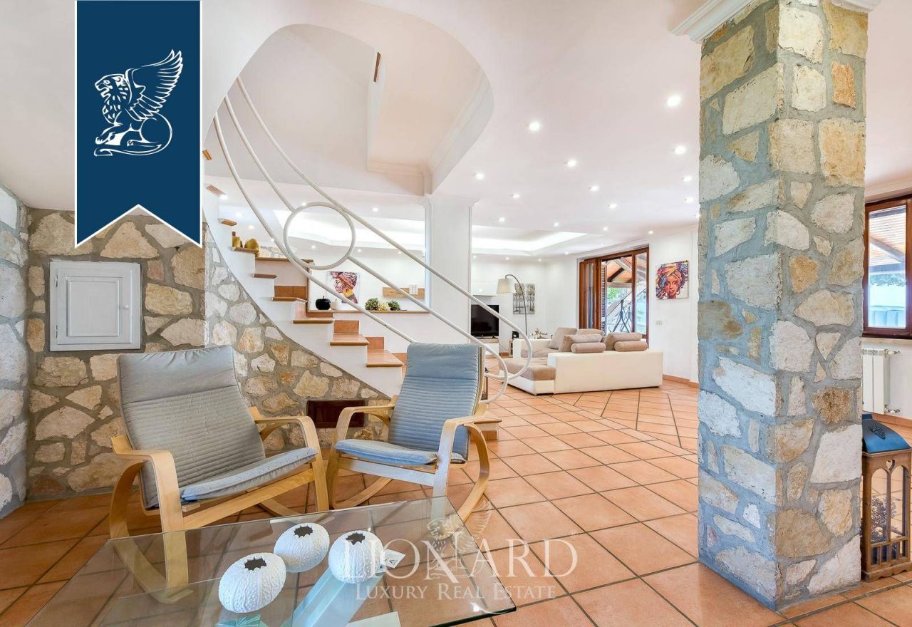 Villa à San Felice Circeo, Italie, 600 m² - image 16