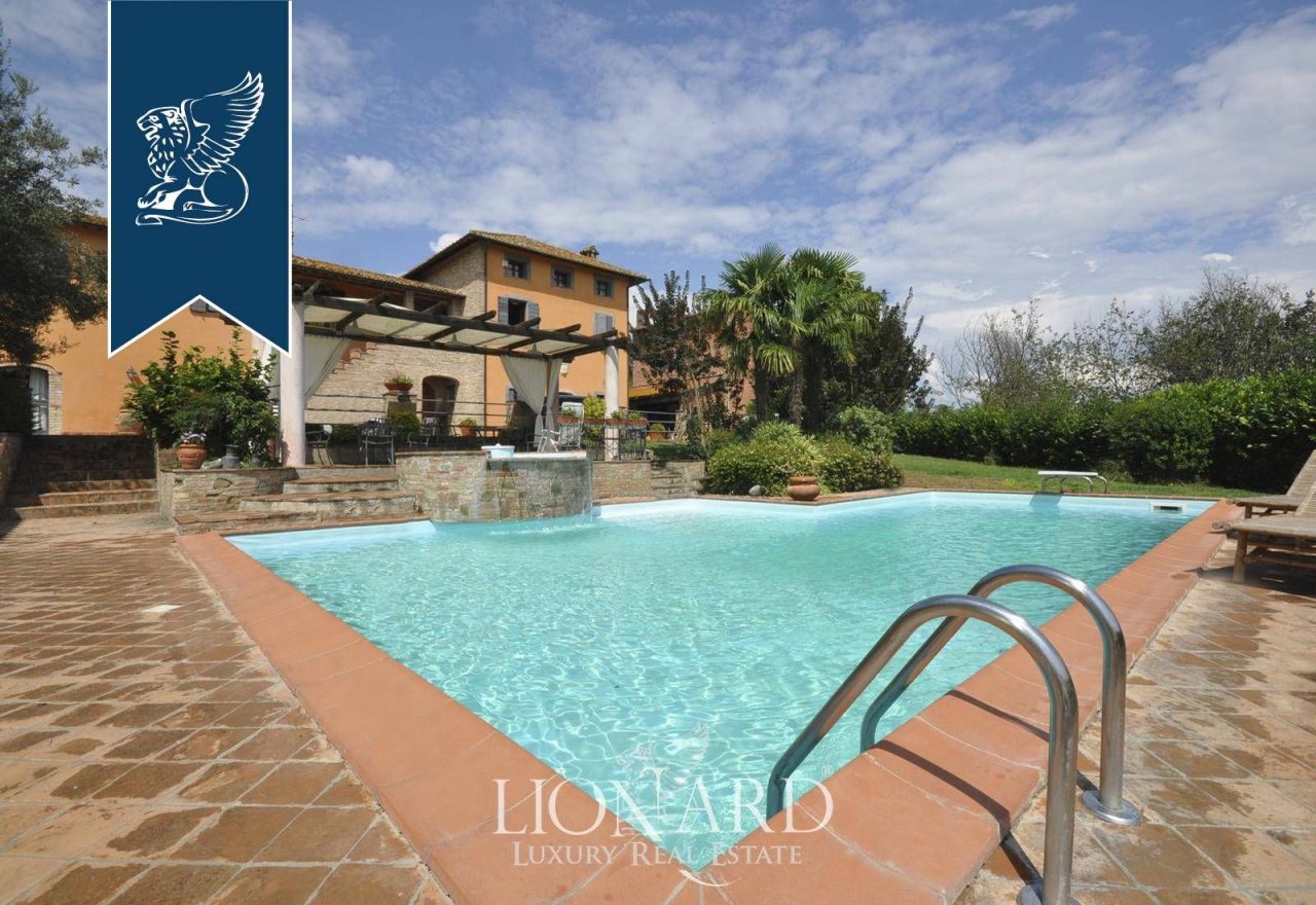 Villa a Perugia, Italia, 550 m² - foto 16