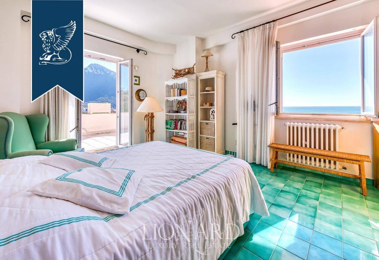 Villa en Sabaudia, Italia, 400 m² - imagen 16