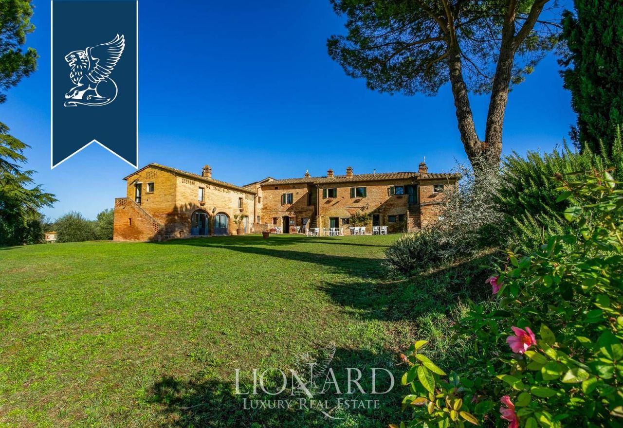 Farm in Siena, Italy, 650 m² - picture 16