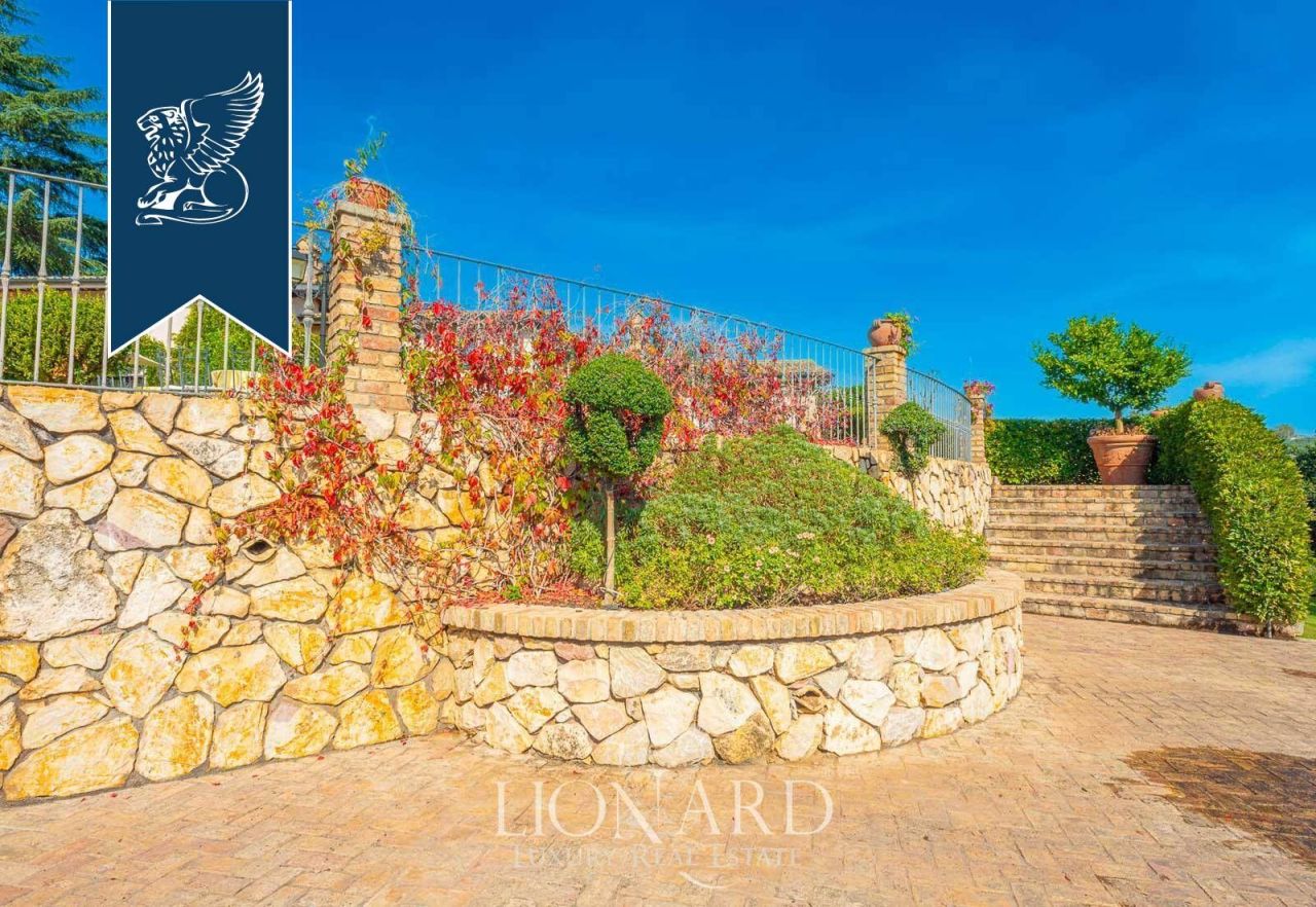 Villa in Rom, Italien, 1 100 m² - Foto 16