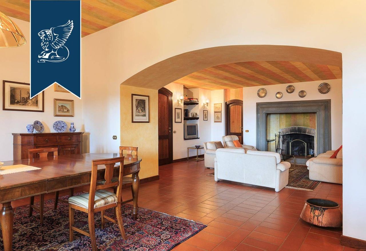 Villa in Bergamo, Italy, 1 500 m² - picture 16