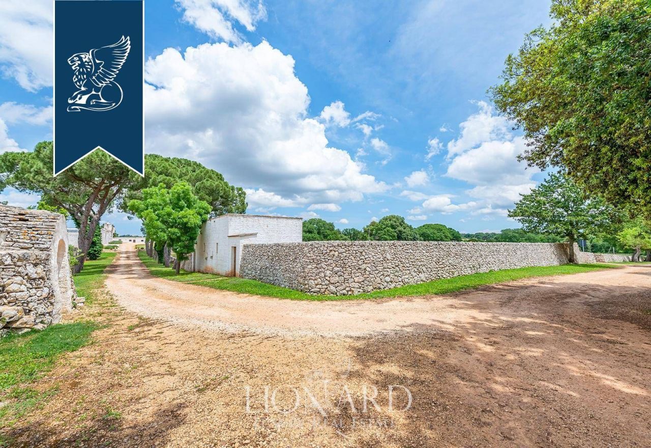 Villa in Taranto, Italy, 3 850 m² - picture 16