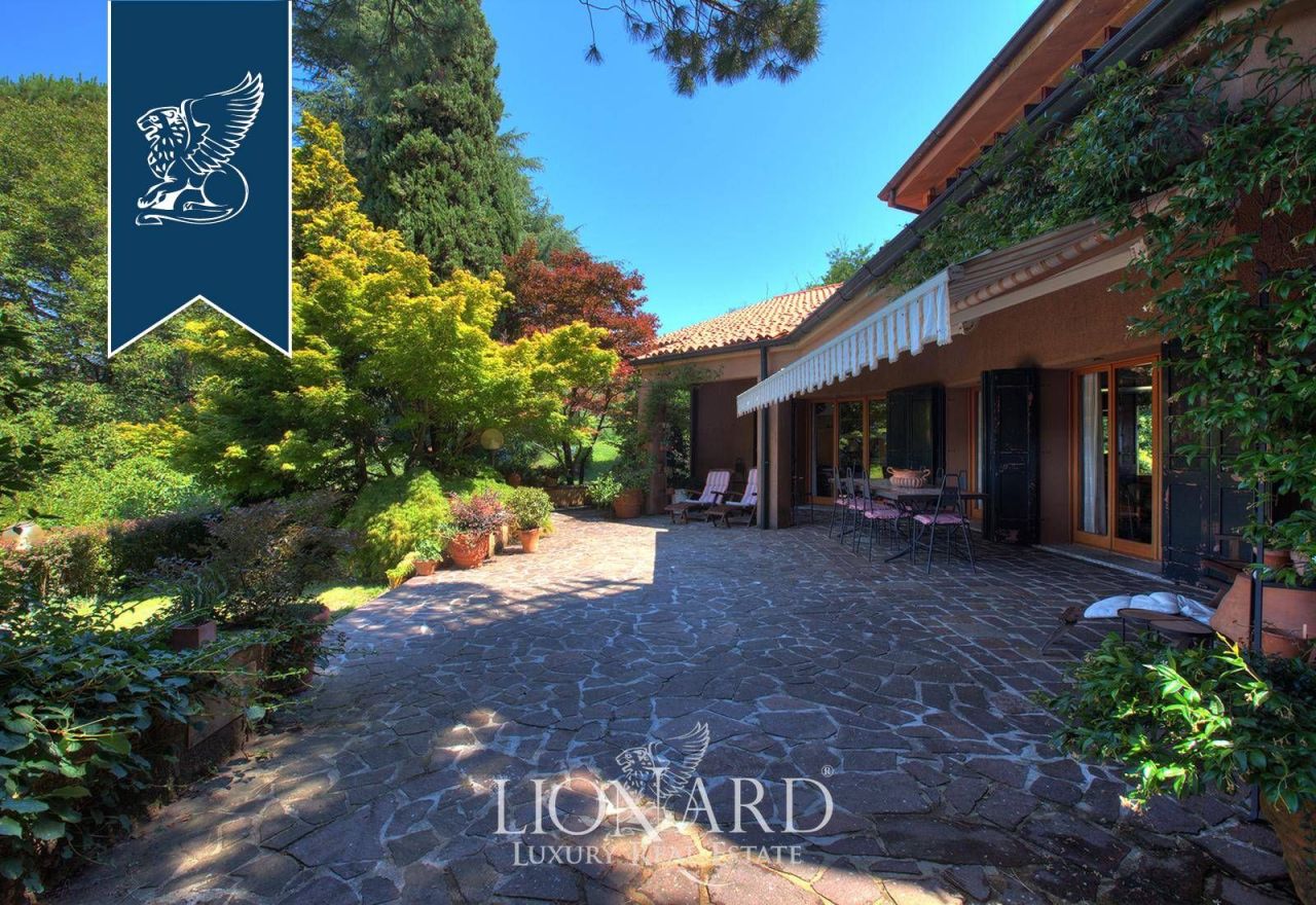 Villa en Lecco, Italia, 500 m² - imagen 16