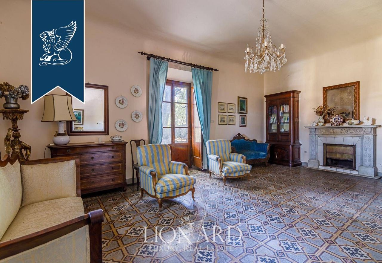 Villa in Florence, Italy, 1 000 m² - picture 16