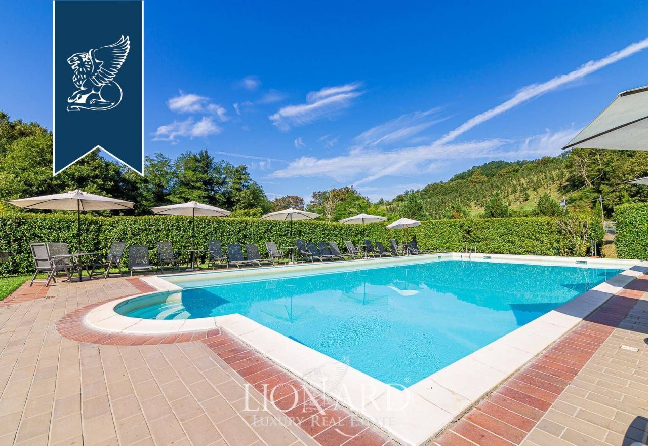 Hotel, albergo a Massa, Italia, 1 700 m² - foto 16