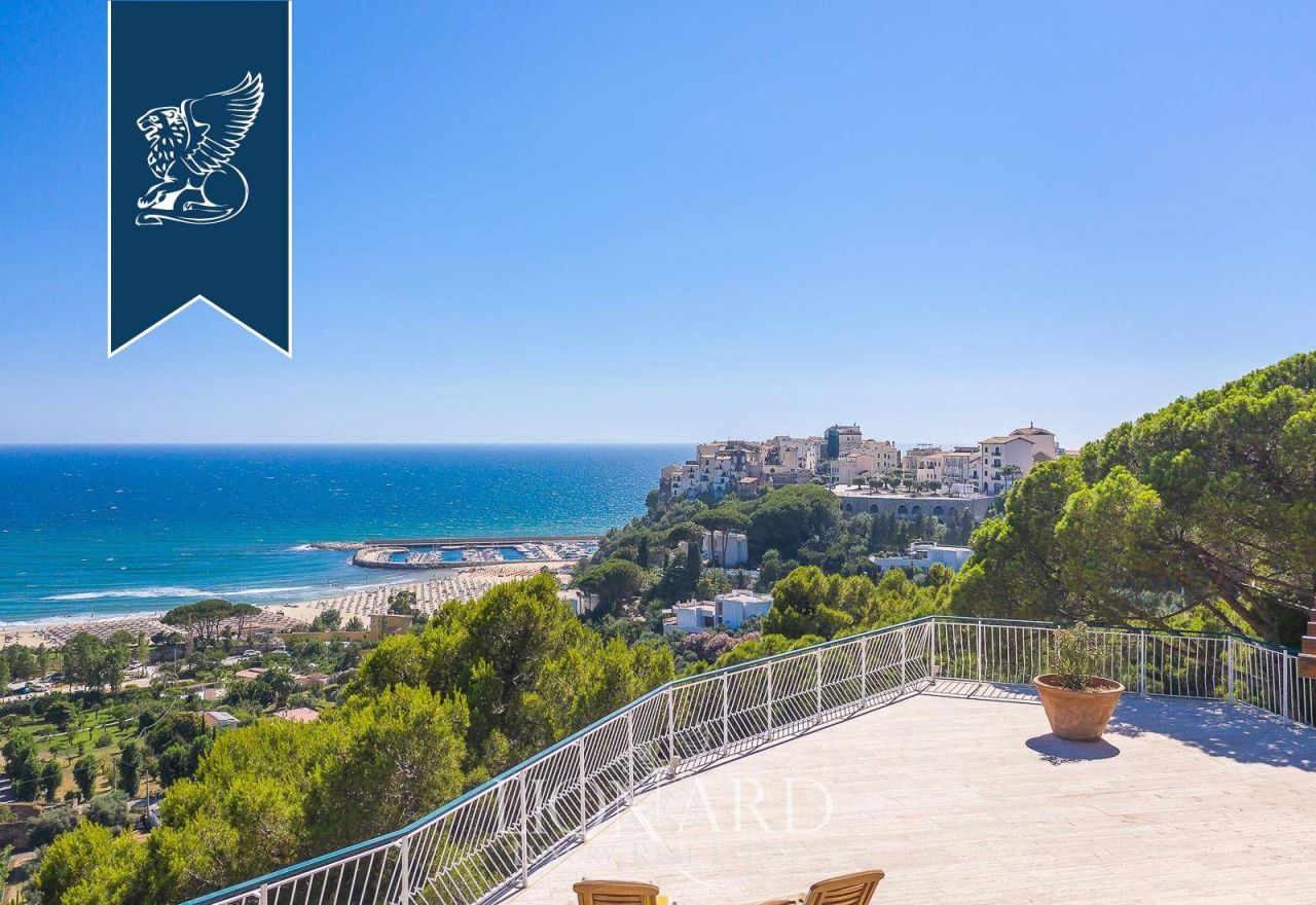 Villa in Sperlonga, Italy, 615 m² - picture 15