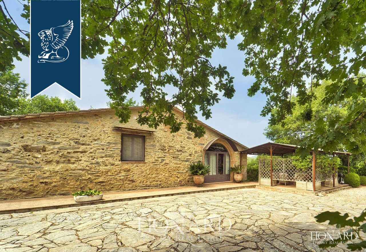 Granja en Siena, Italia, 850 m² - imagen 15