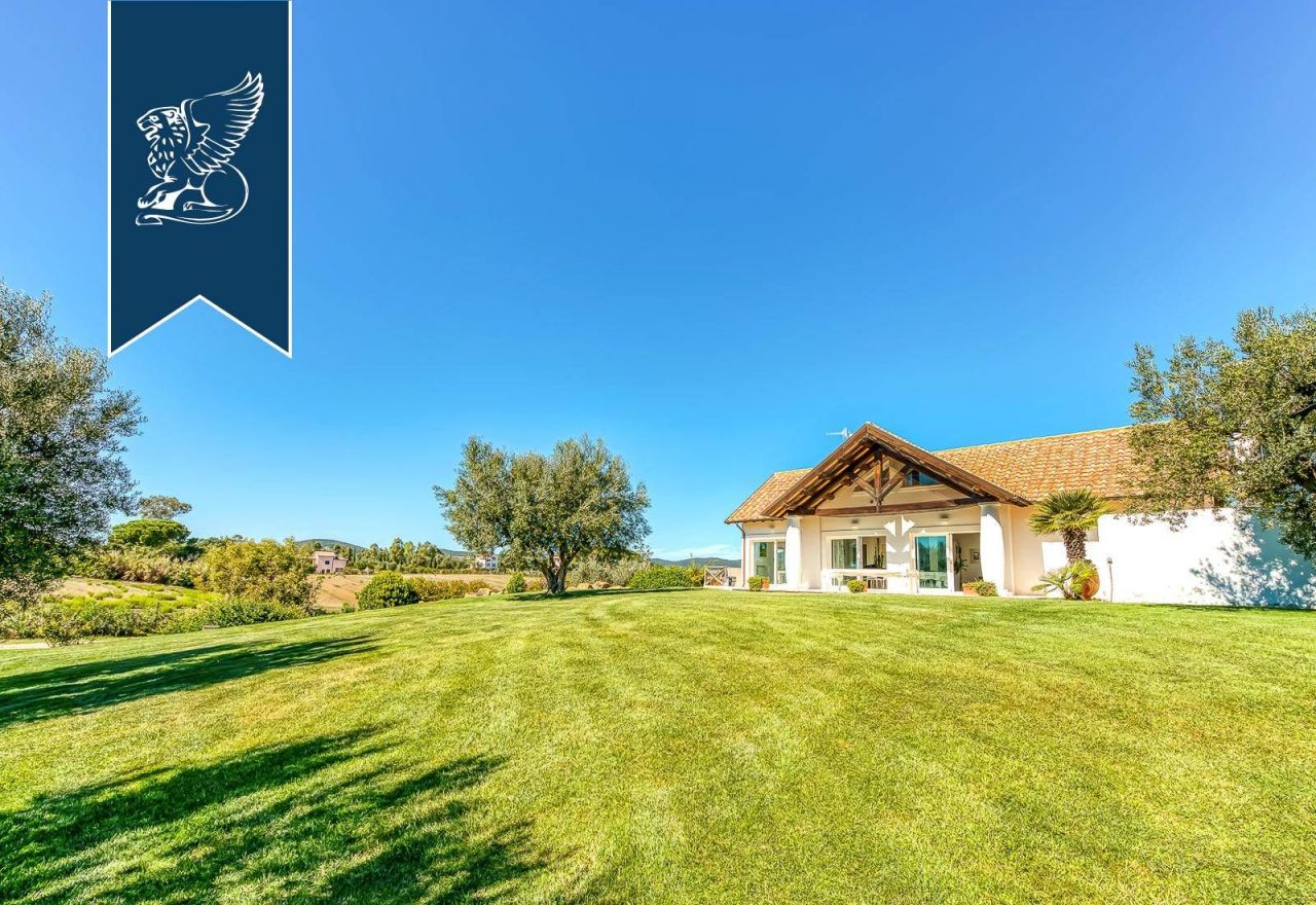 Villa en Montalto di Castro, Italia, 300 m² - imagen 15