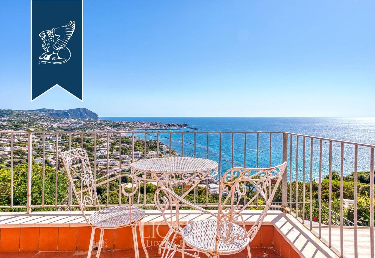 Villa a Napoli, Italia, 385 m² - foto 15