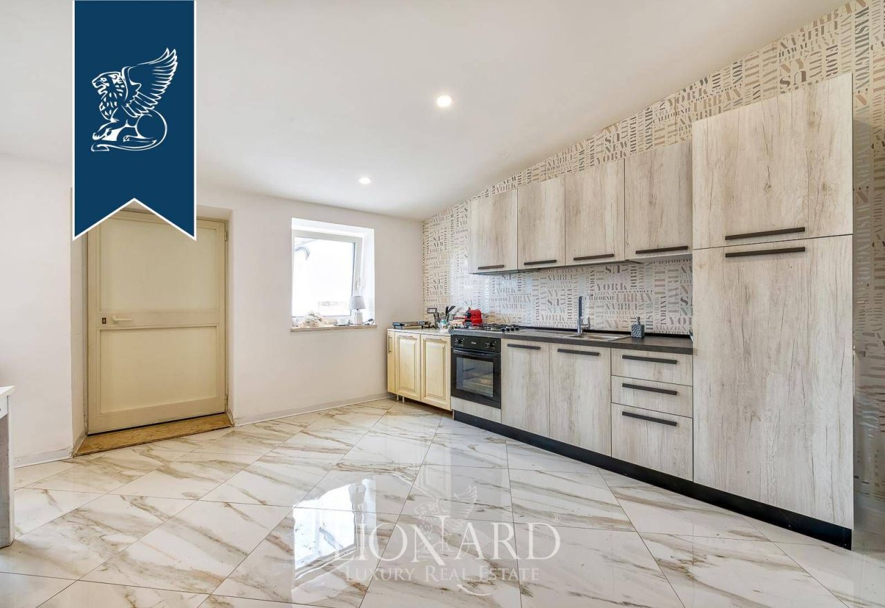 Casa a Caserta, Italia, 680 m² - foto 15