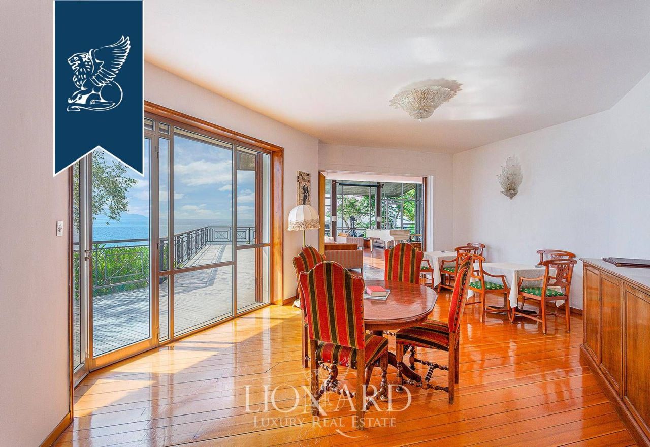 Villa in Brescia, Italy, 450 m² - picture 15