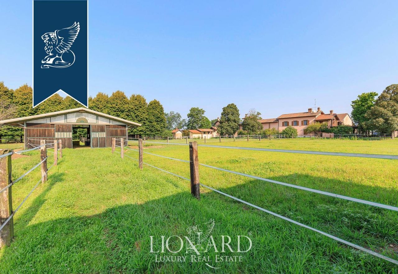 Granja en Milán, Italia, 3 500 m² - imagen 15
