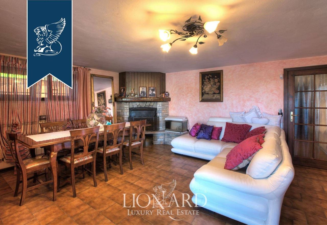 Granja en Pavía, Italia, 580 m² - imagen 14