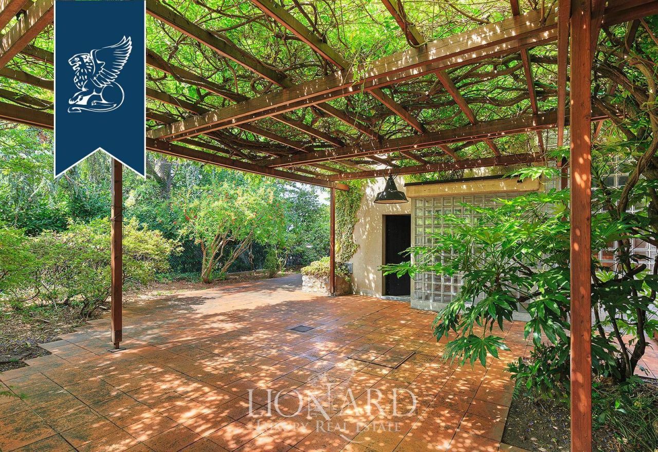 Villa a Varese, Italia, 622 m² - foto 16