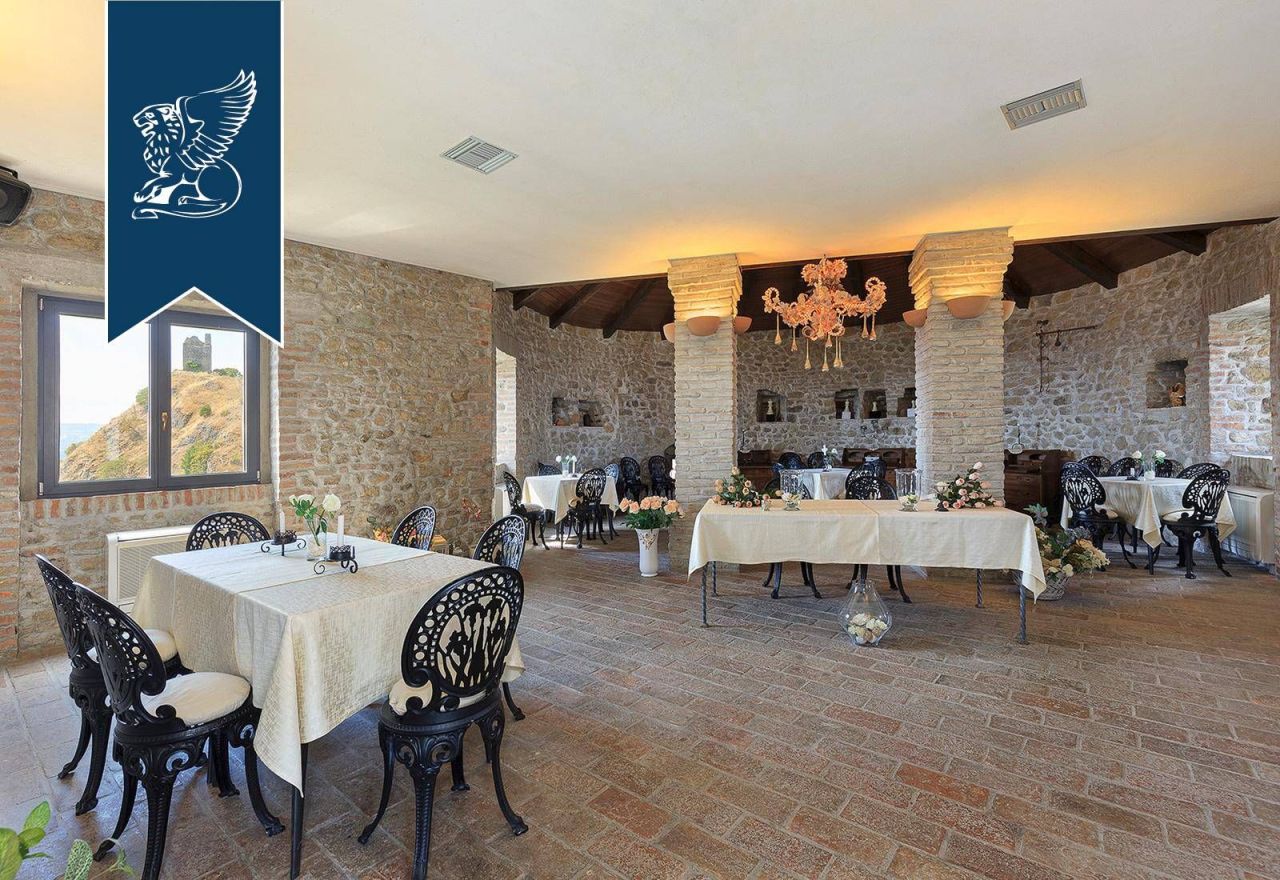 Castle in Rimini, Italy, 3 000 m² - picture 17