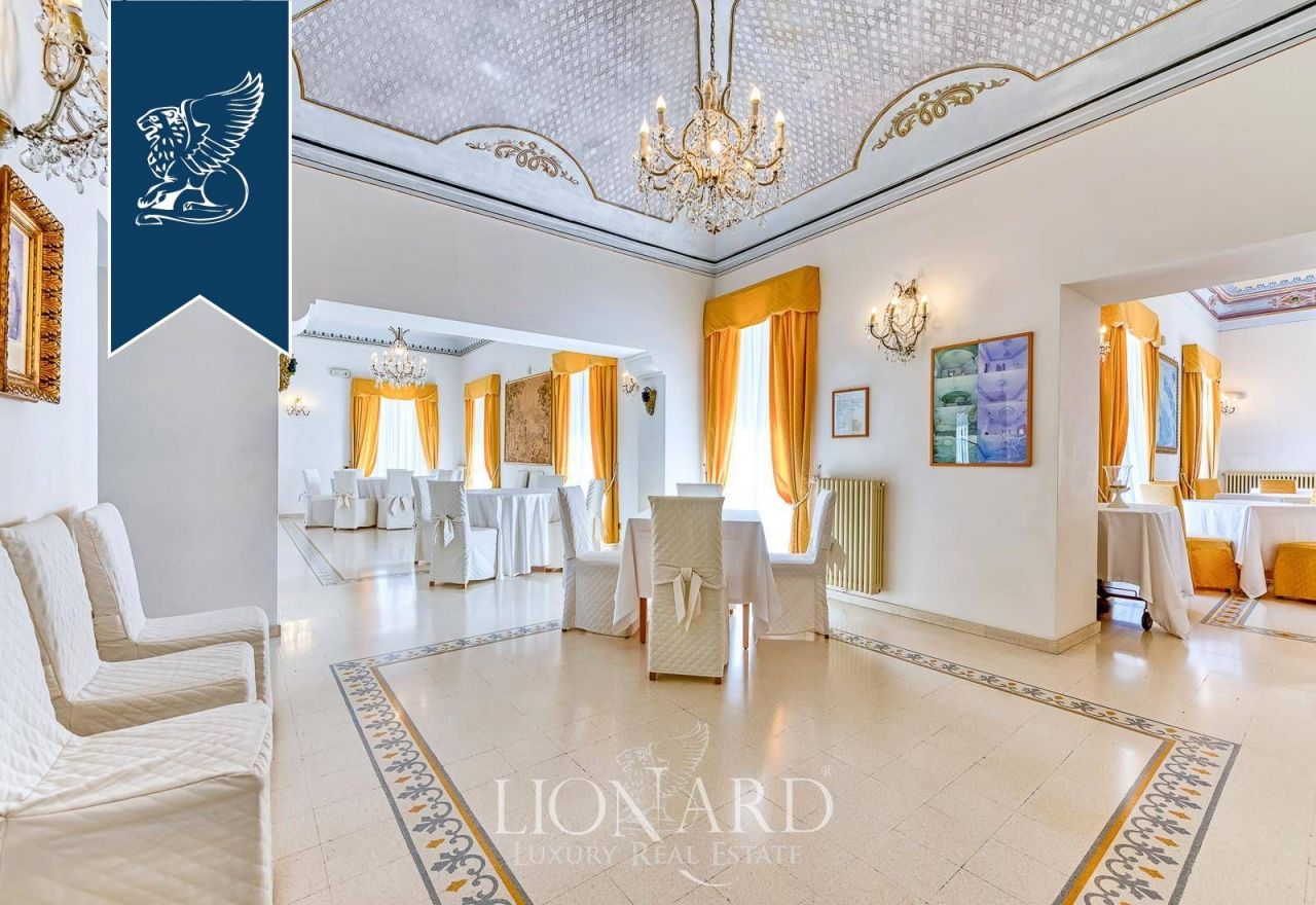 Villa en Silvi, Italia, 1 840 m² - imagen 17