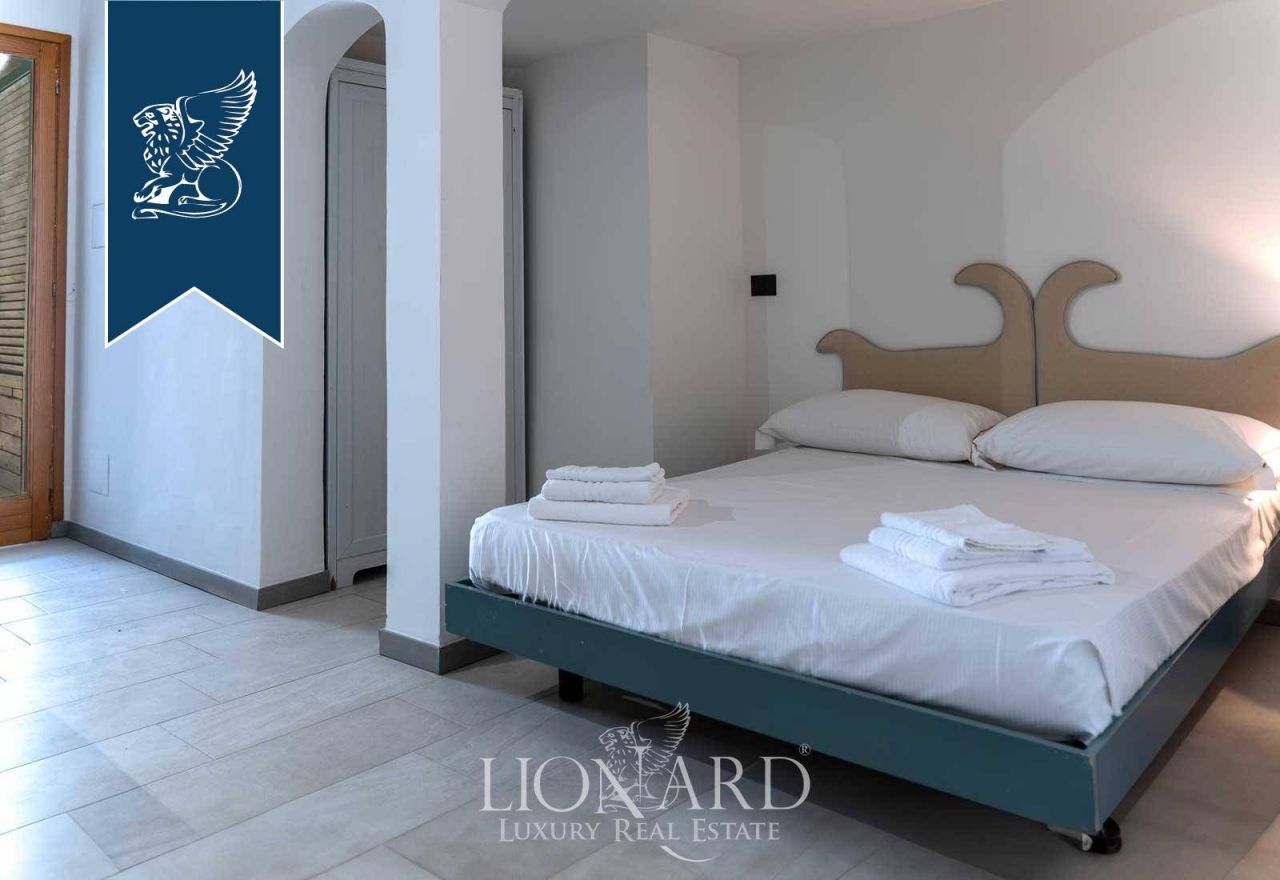 Villa a Olbia, Italia, 500 m² - foto 17