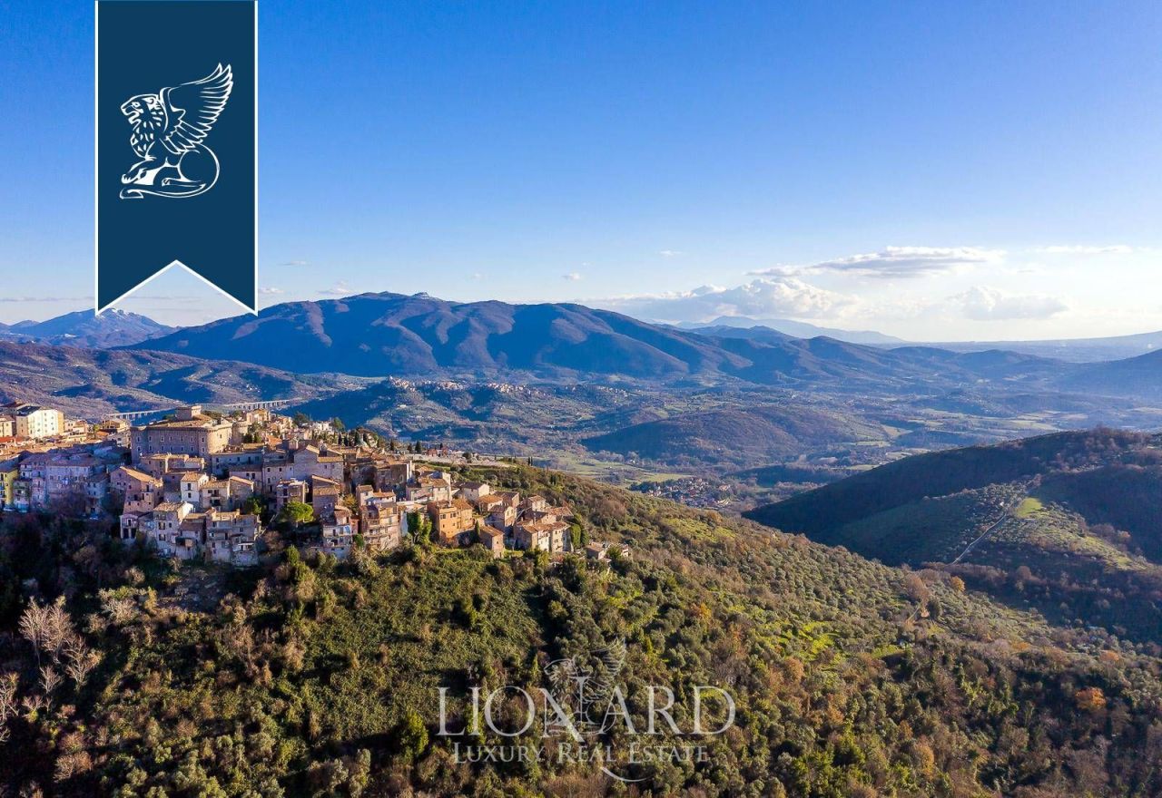 Castillo en Roma, Italia, 2 000 m² - imagen 16