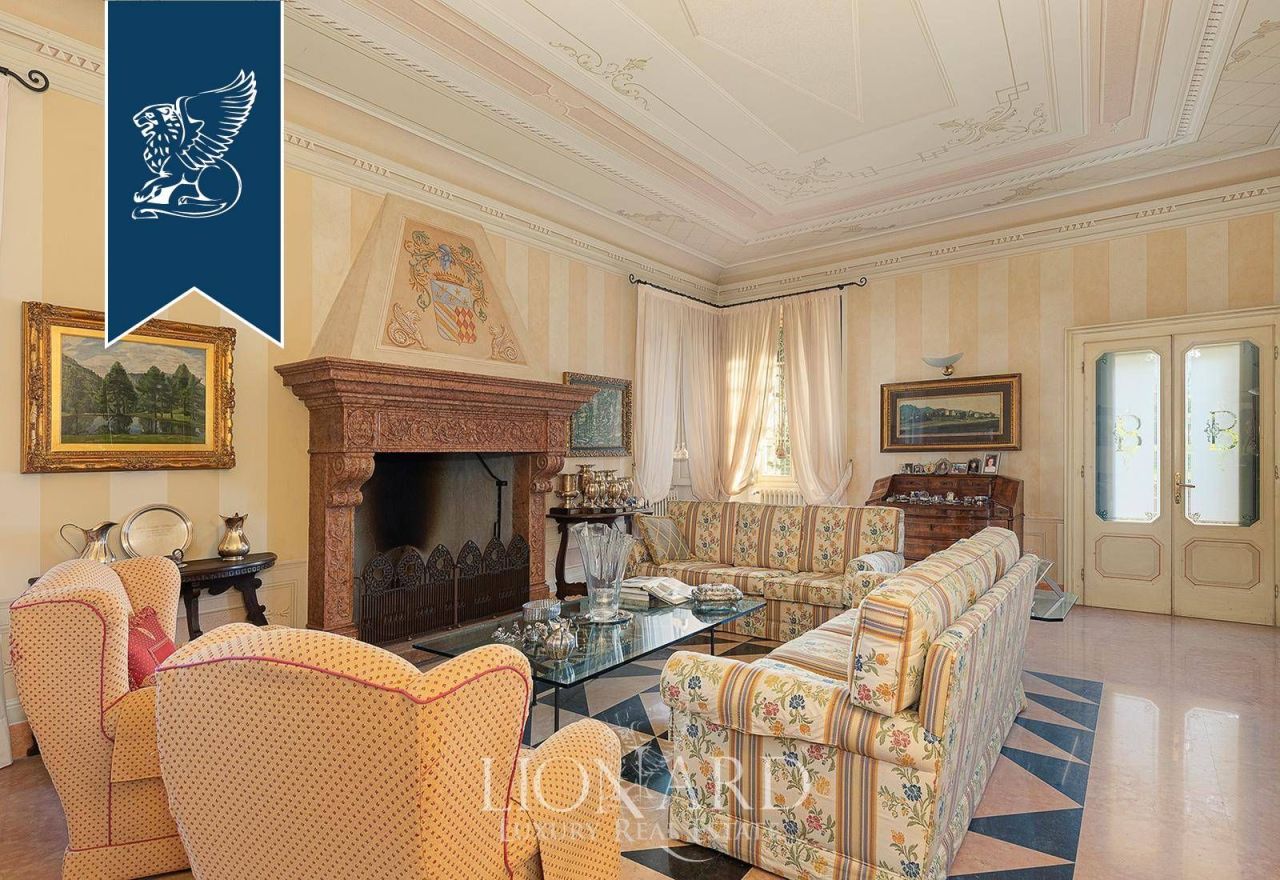 Villa à Brescia, Italie, 1 500 m² - image 16