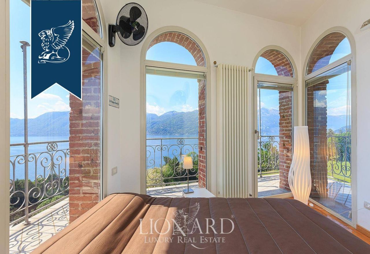 Villa in Luino, Italy, 700 m² - picture 16