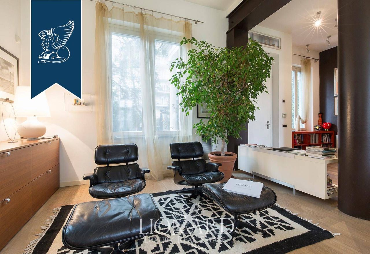 Villa in Carate Brianza, Italy, 660 m² - picture 17