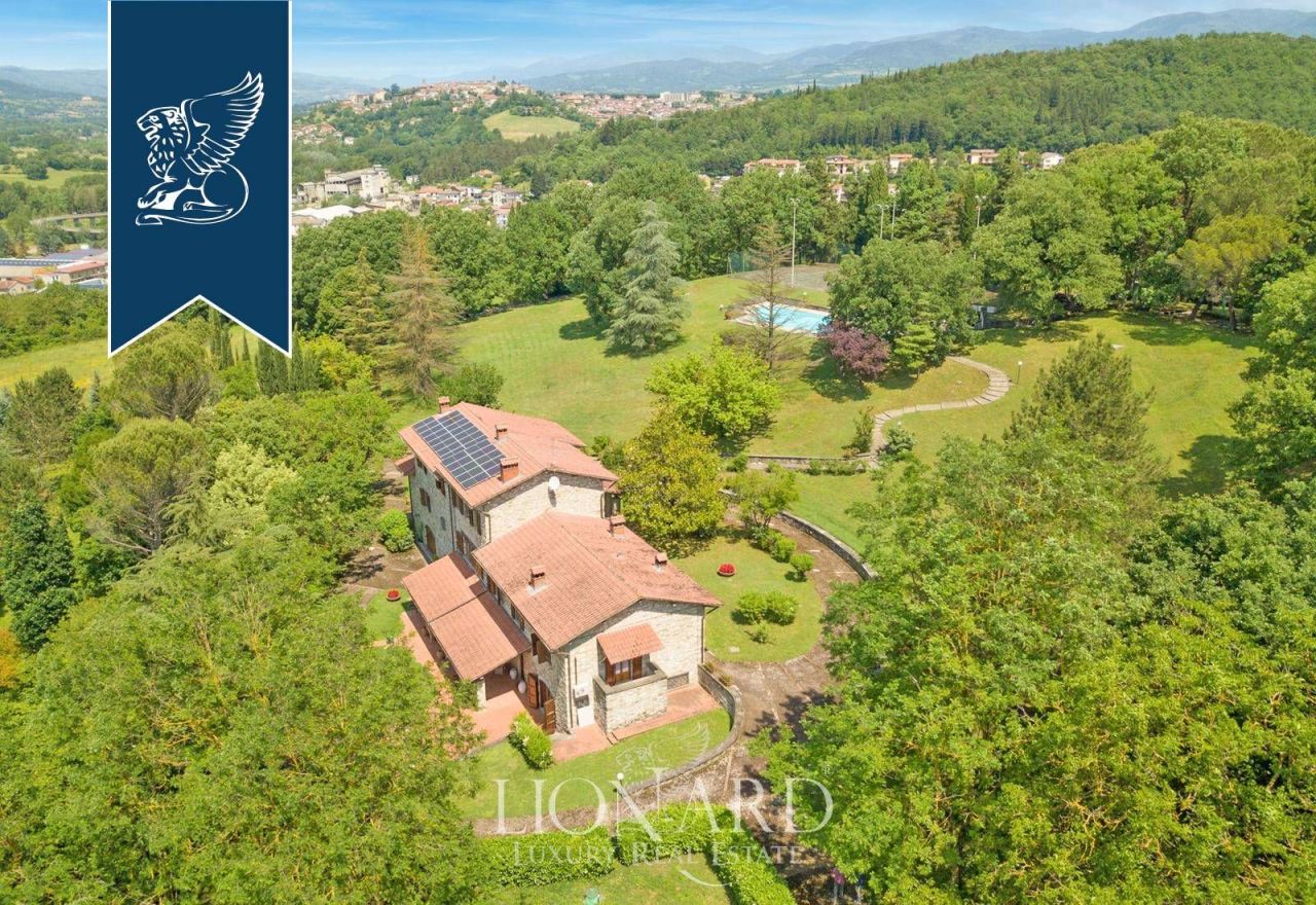 Villa ad Arezzo, Italia, 630 m² - foto 17