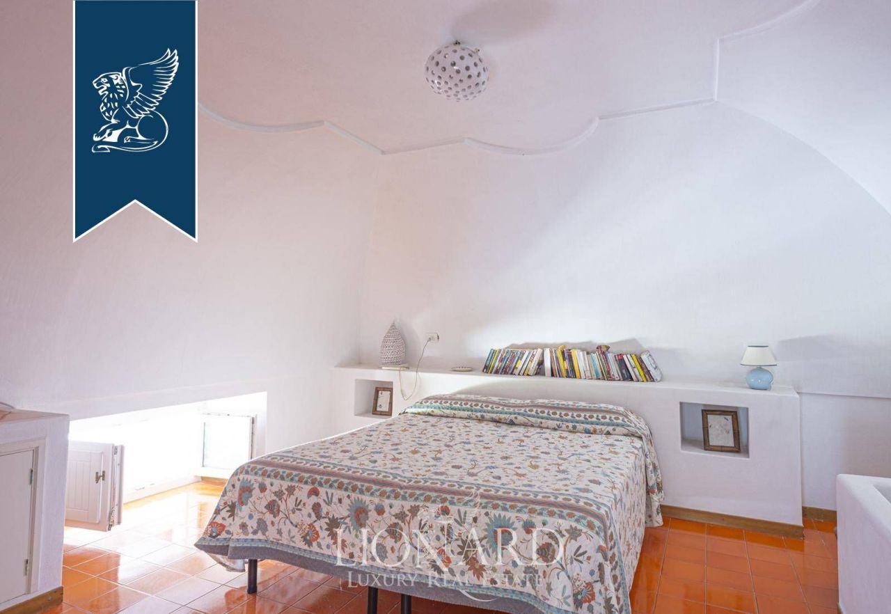 Villa a Latina, Italia, 233 m² - foto 17