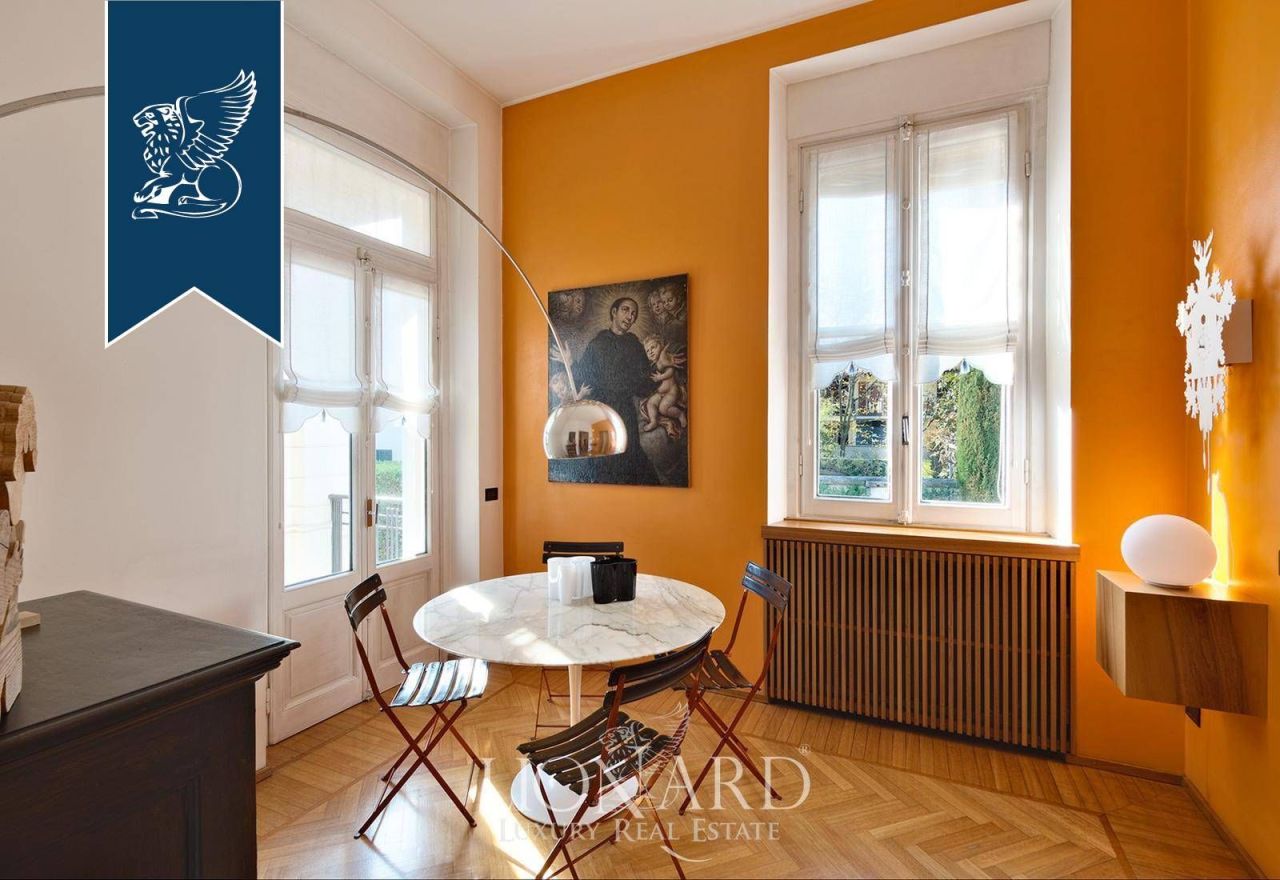 Villa à Milan, Italie, 300 m² - image 17