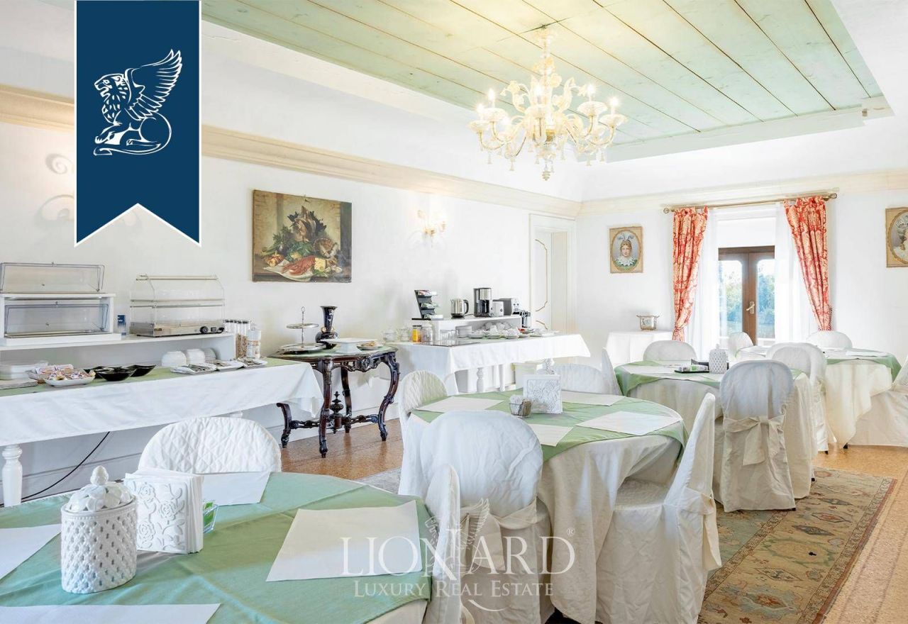 Granja en Rovigo, Italia, 800 m² - imagen 17