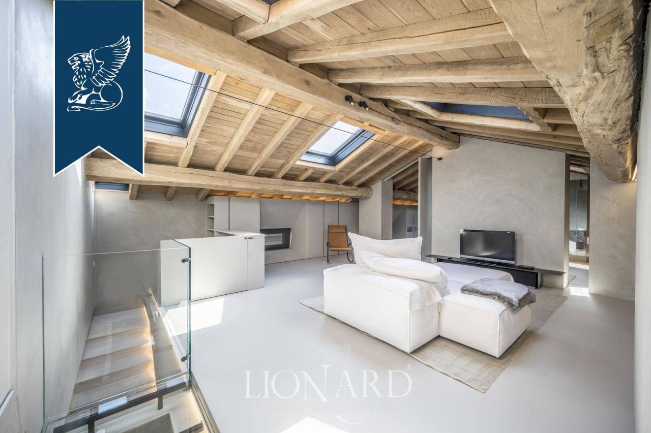 House in Piacenza, Italy, 2 700 m² - picture 17