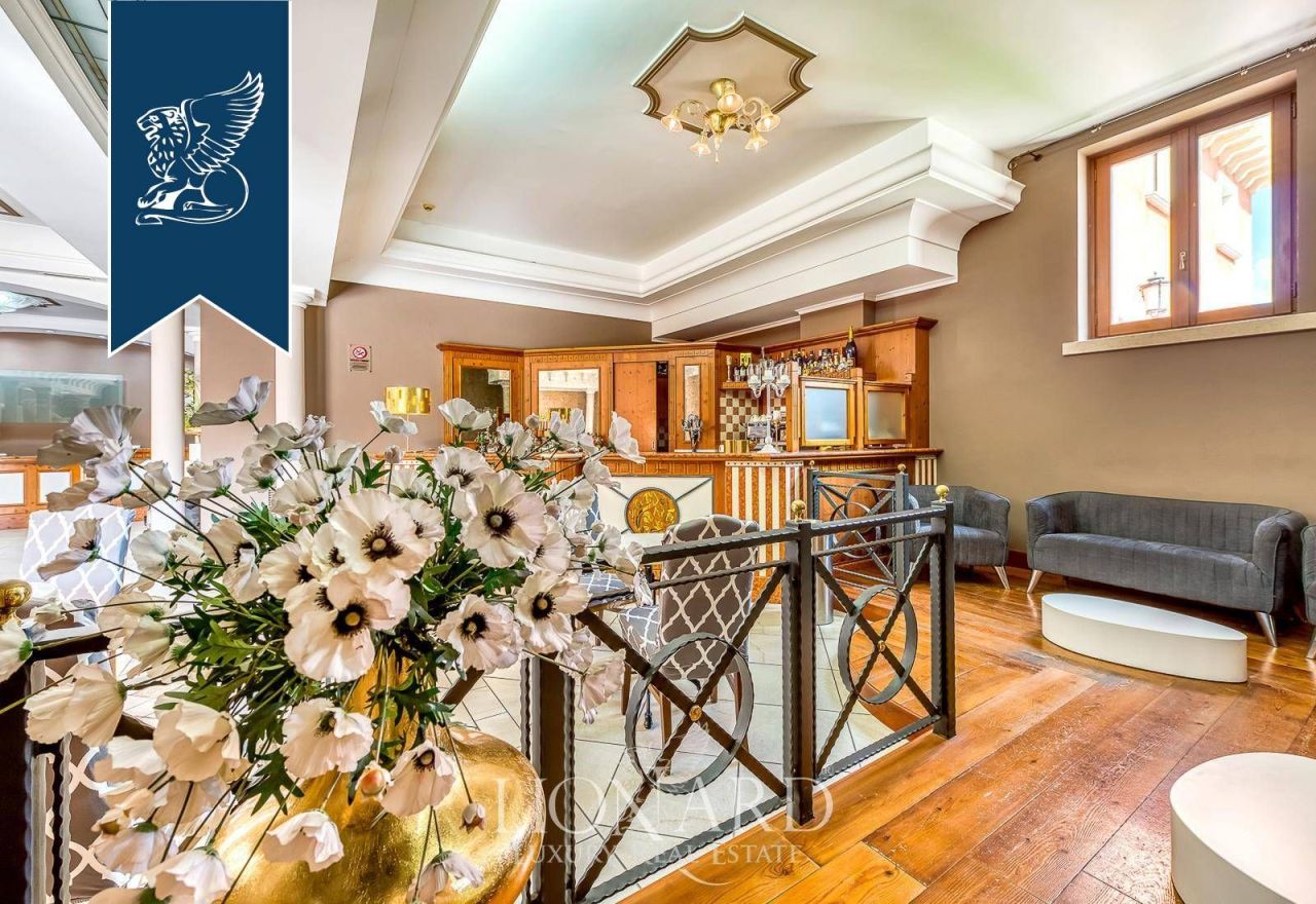 Castle in Avellino, Italy, 6 000 m² - picture 17