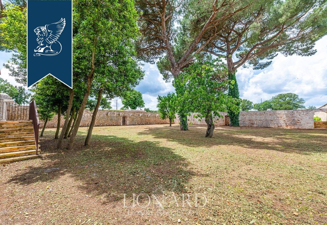 Villa in Taranto, Italy, 3 850 m² - picture 17